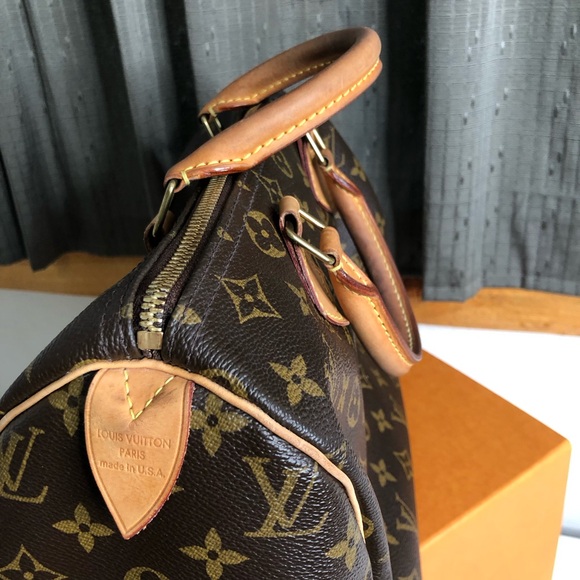 Louis Vuitton Speedy 30 Handbag. Brown & Tan, Monogram. 12 x 9 x 8. Good Shape. - Picture 5 of 16